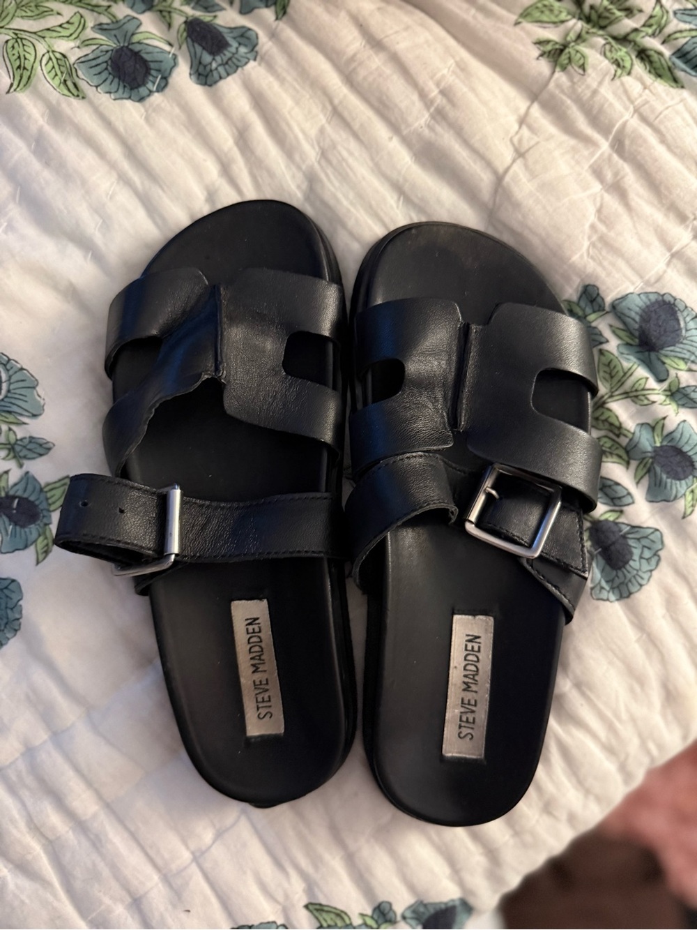 Steve Madden Black Buckle Leather Slide Sandals